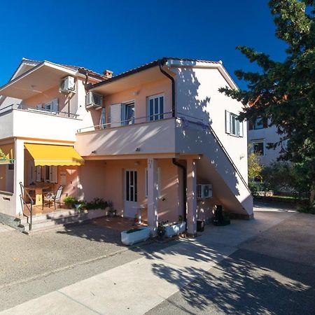 2-Bedroom Krk Apartment - Near Krk Beaches & Town! 克尔克 外观 照片