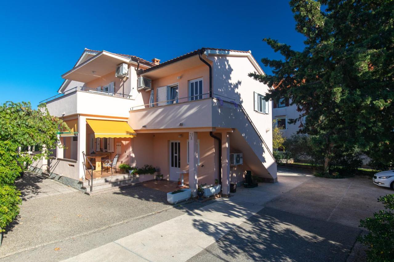 2-Bedroom Krk Apartment - Near Krk Beaches & Town! 克尔克 外观 照片