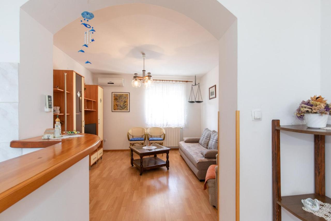2-Bedroom Krk Apartment - Near Krk Beaches & Town! 克尔克 外观 照片